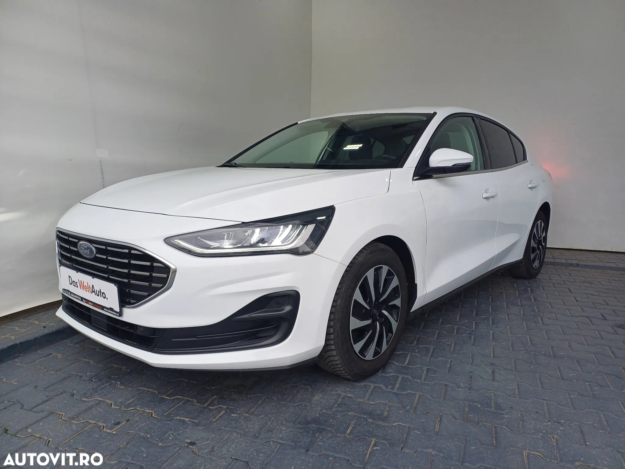 Ford Focus 1.0 EcoBoost Connected - 36