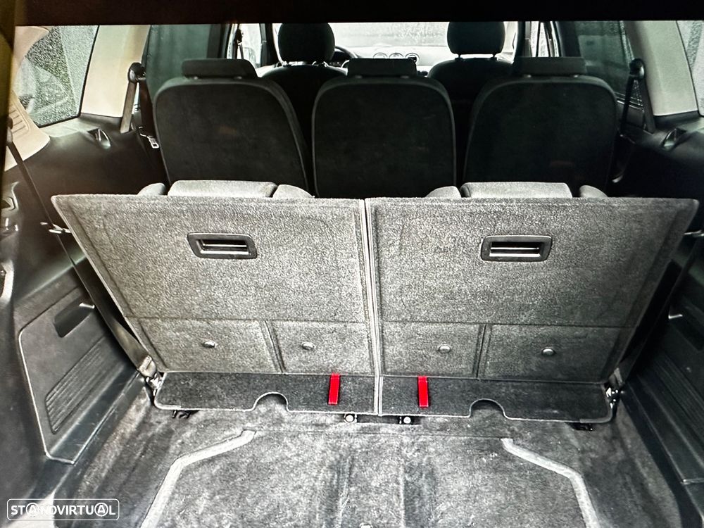 Ford S-Max 2.0 TDCi DPF Titanium - 25