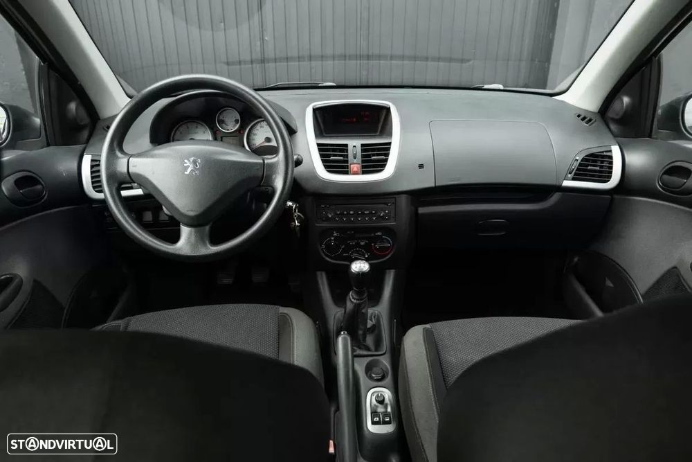 Peugeot 206+ 1.1 Urban - 12