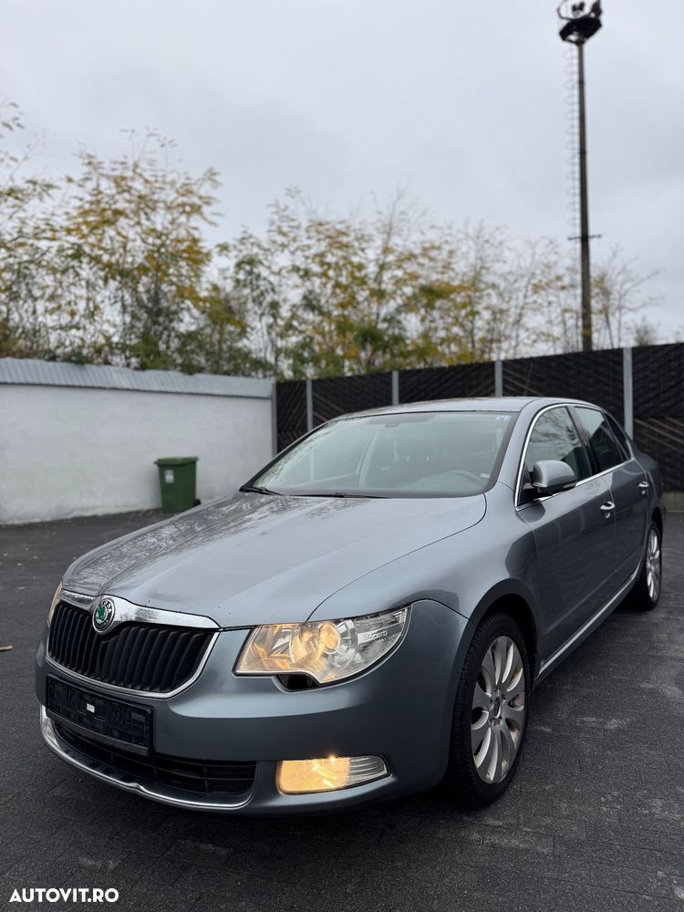 Skoda Superb 2.0 TDI Elegance - 2