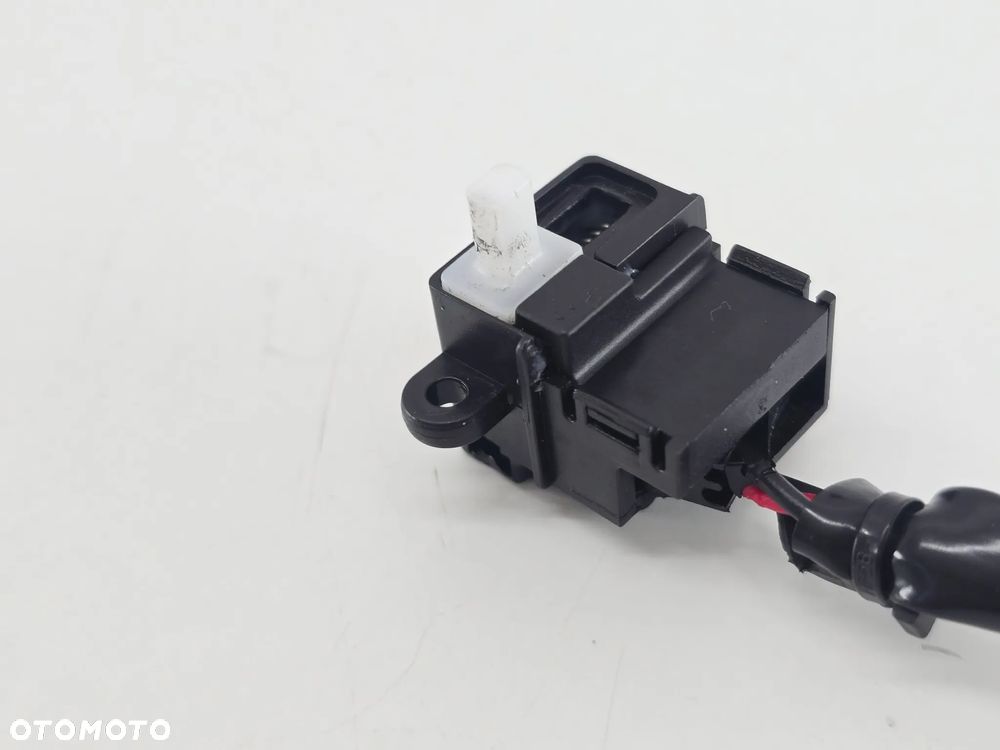 CZUJNIK   TRIUMPH SCRAMBLER 400 SPEED - 5