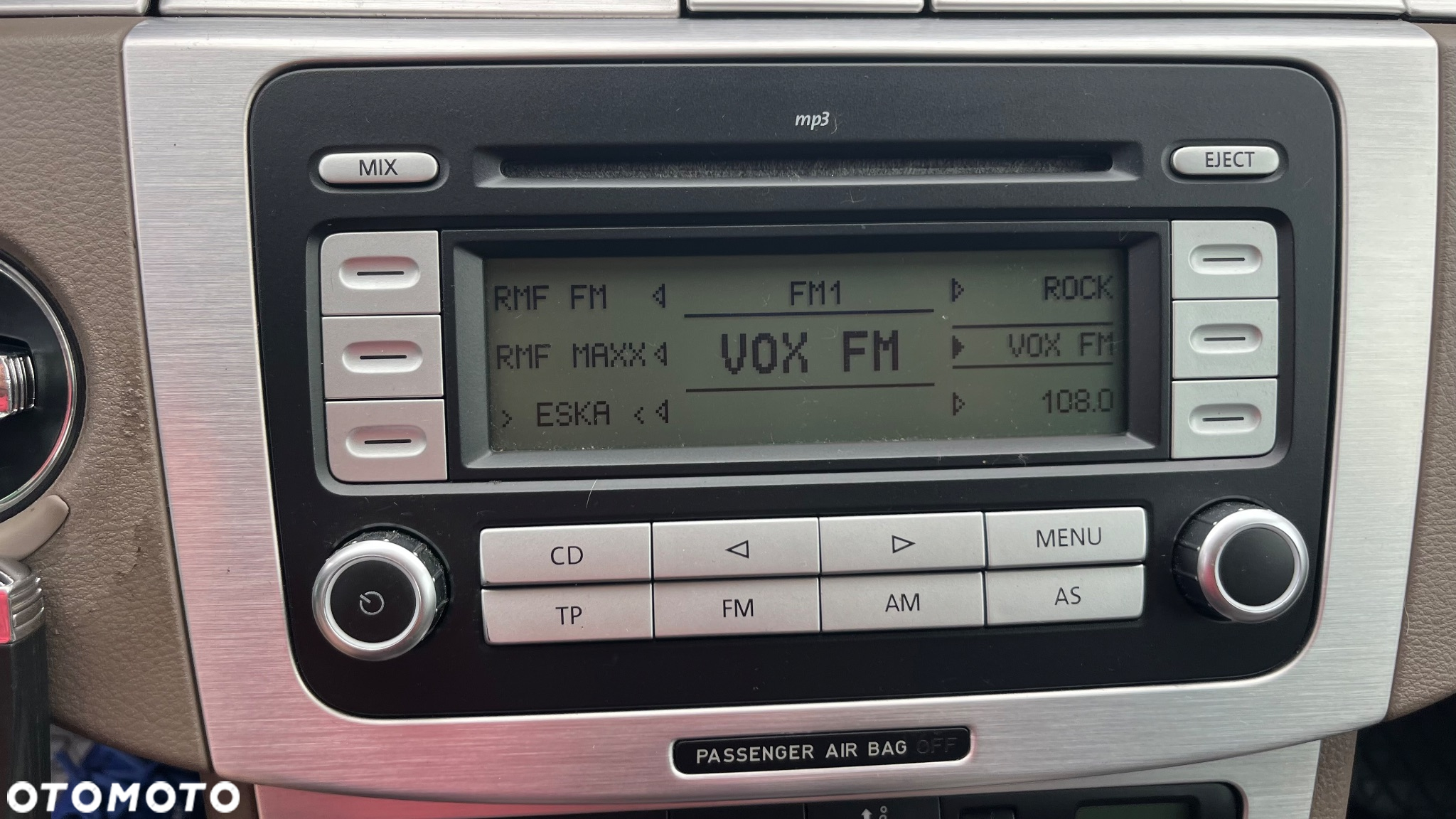 Volkswagen Passat - 24