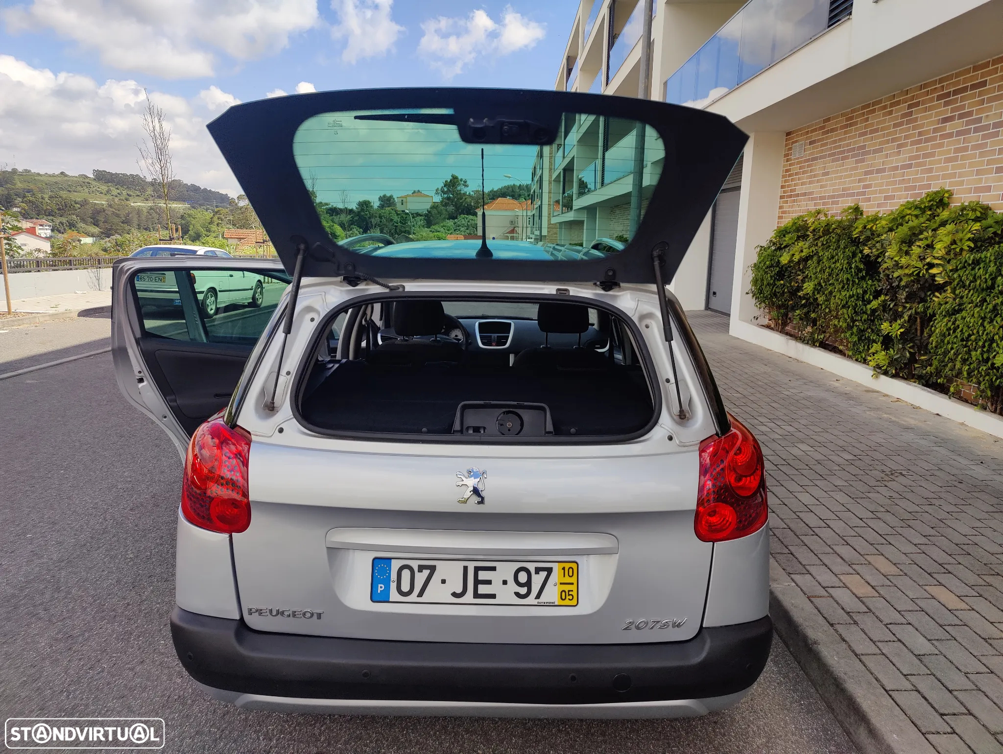 Peugeot 207 SW 1.6 HDi Outdoor - 17