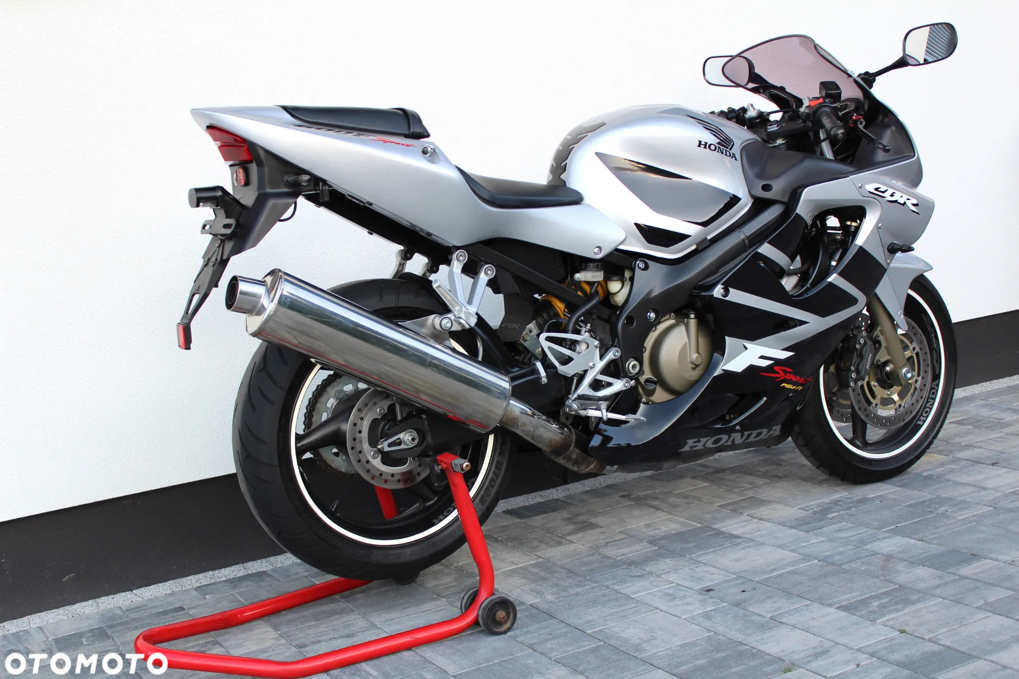 Honda CBR - 6