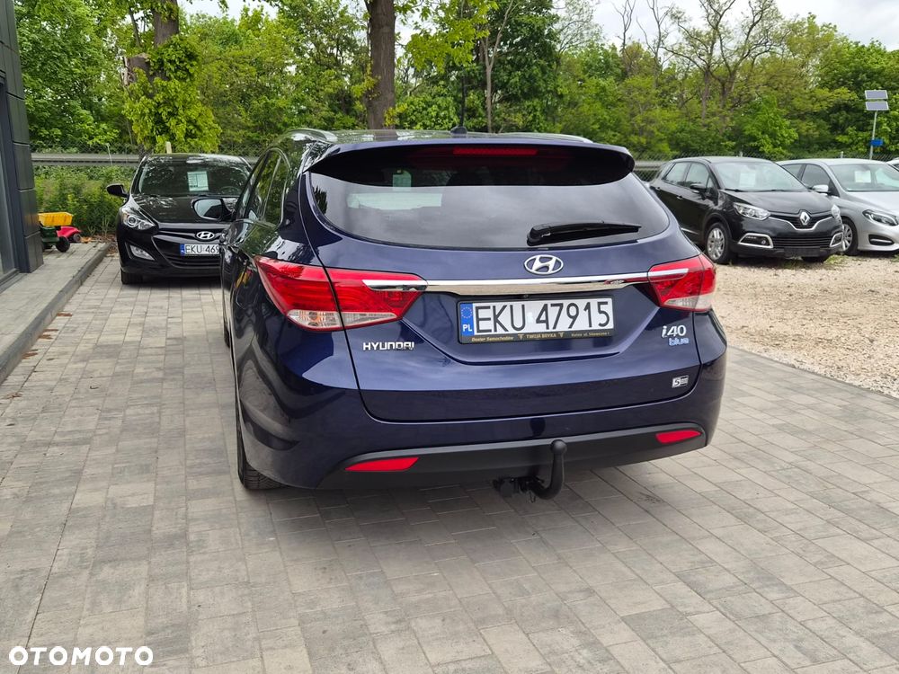 Hyundai i40 Kombi blue 1.6 Family - 8