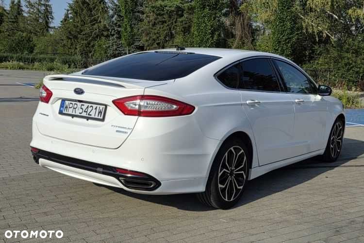 Ford Fusion - 3