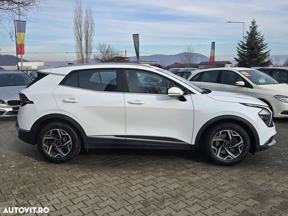 Kia Sportage 1.6 CRDI 2WD Eco-Dynamics+ (48V M-H) Black Edition - 5