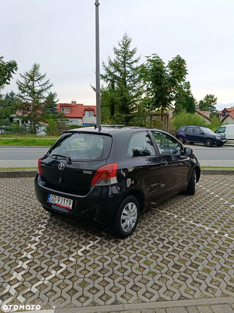 Toyota Yaris 1.0 Terra - 4