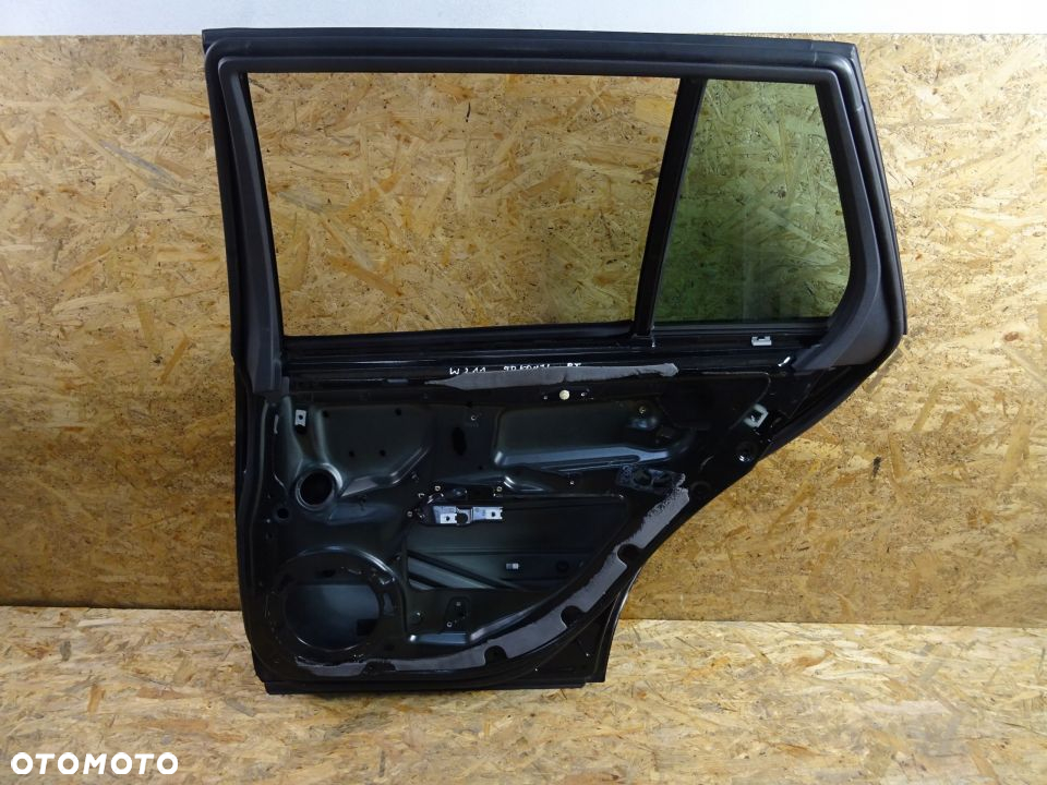 DRZWI PRAWY TYŁ MERCEDES E-KLASA W211 3.2CDI - 3