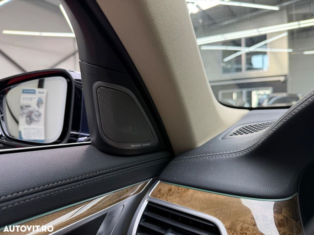 BMW Seria 7 740e iPerformance - 28