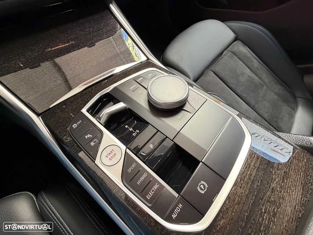 BMW 330 e Aut. M Sport - 20