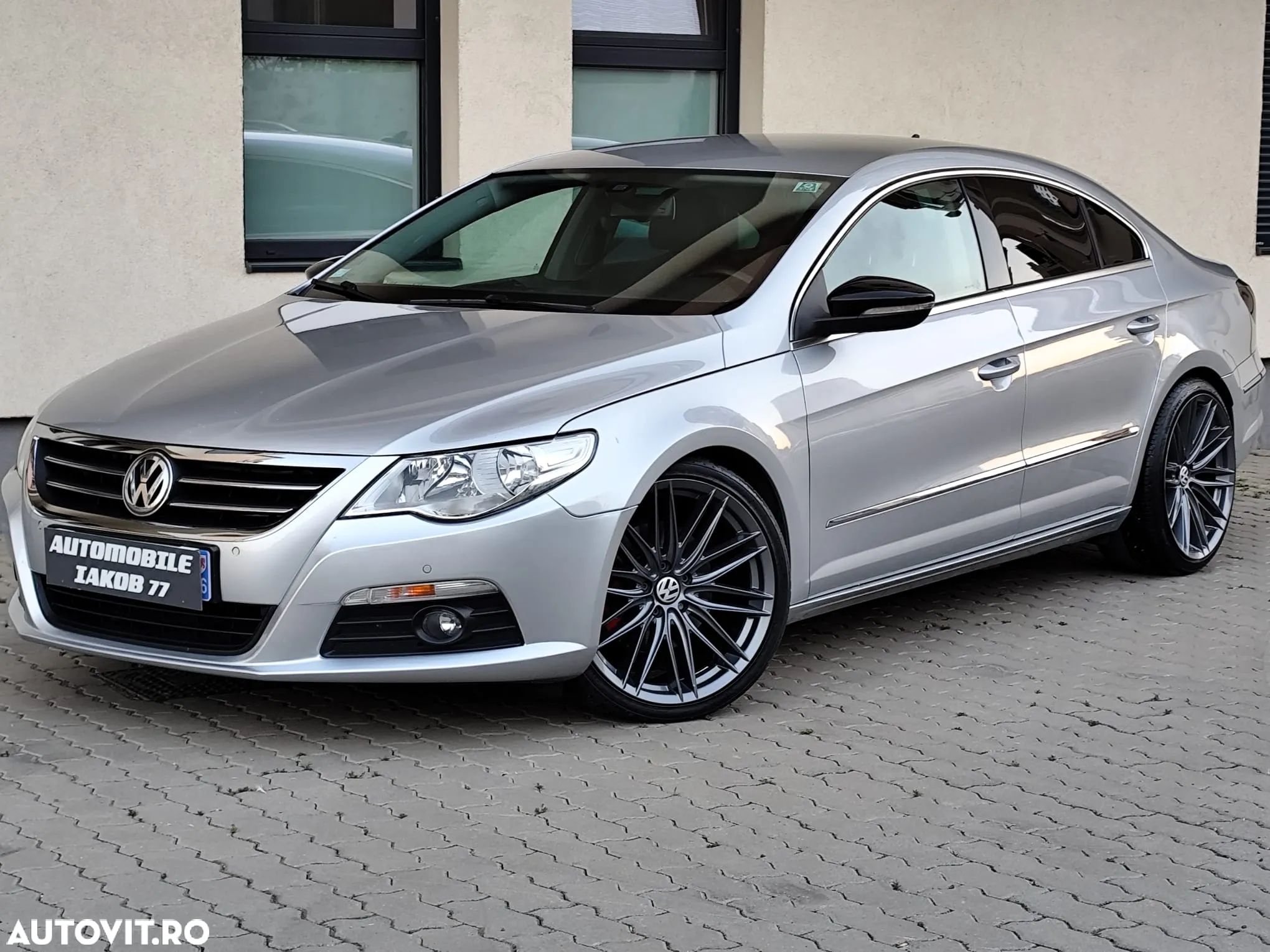 Volkswagen Passat CC - 1