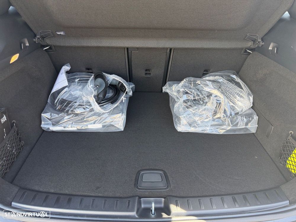 Mercedes-Benz EQA 250+ AMG Line - 13