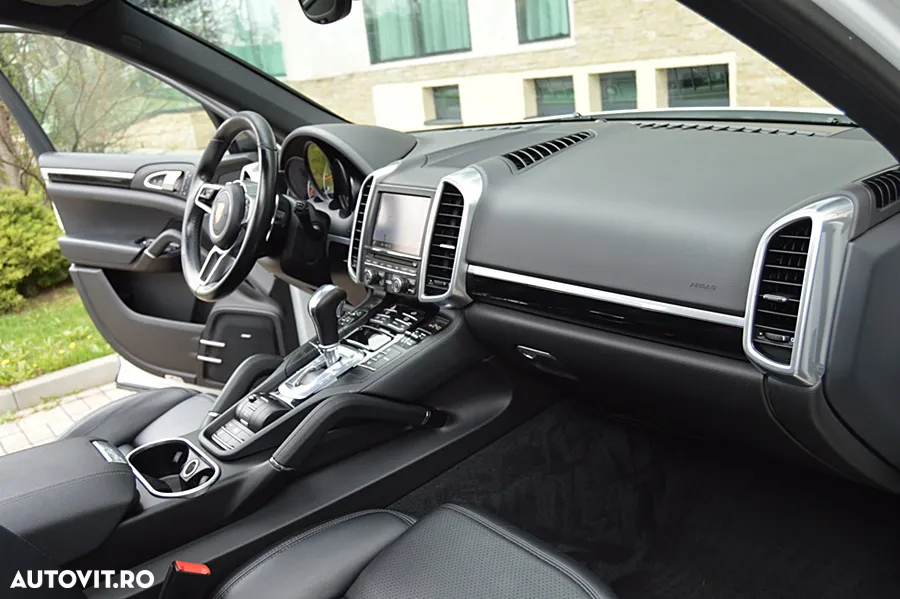 Porsche Cayenne Diesel Platinum Edition - 2