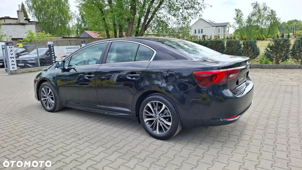 Toyota Avensis - 25