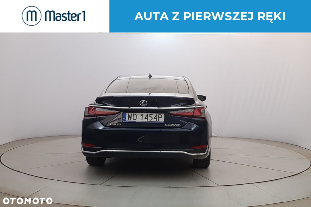 Lexus ES 300h Business Edition - 6