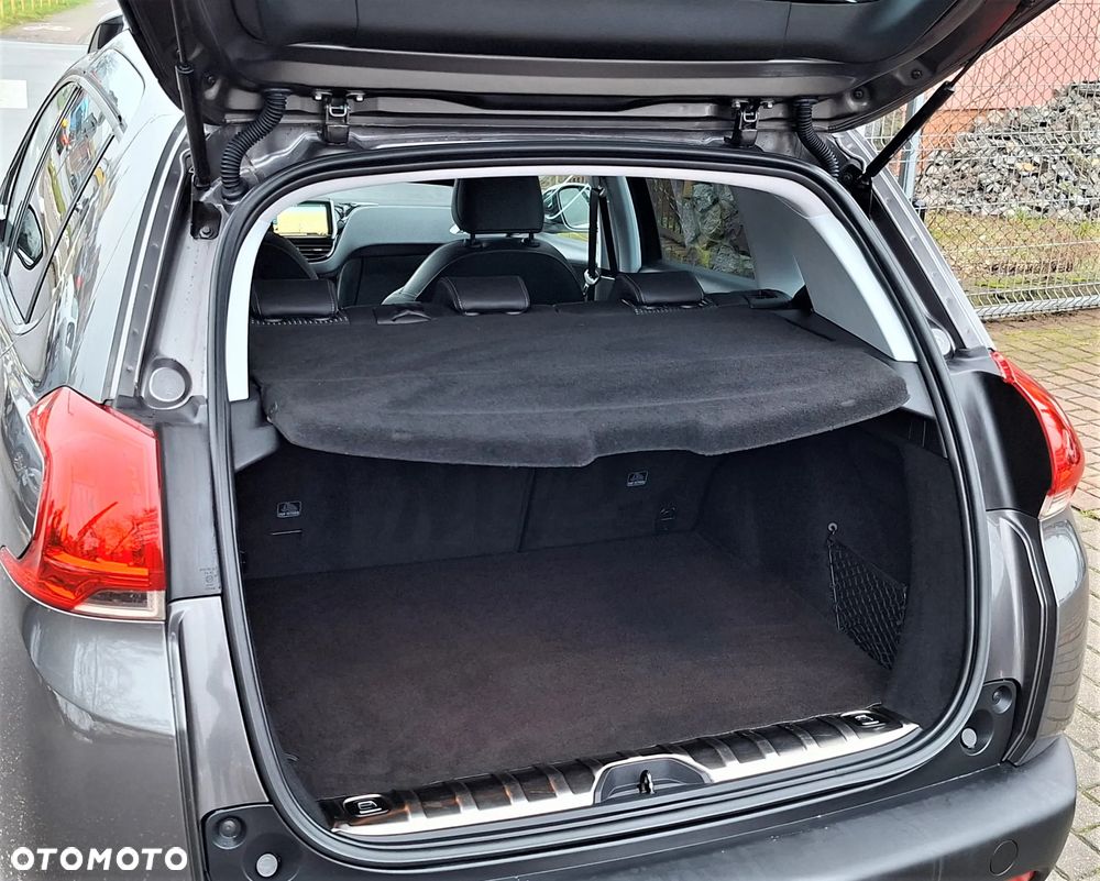 Peugeot 2008 PureTech 110 Stop&Start Allure - 22