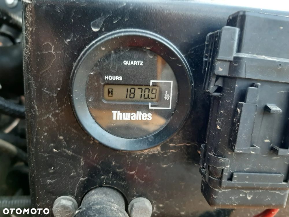 Thwaites Mach 201 - 6