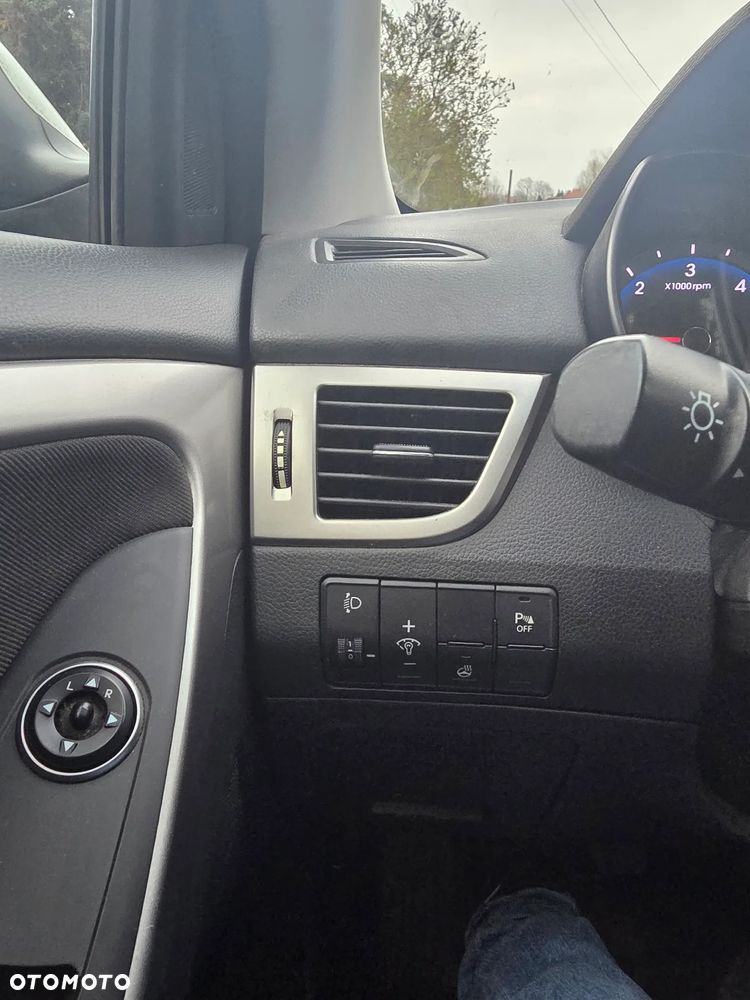 Hyundai i30 1.4 CRDi Trend - 8