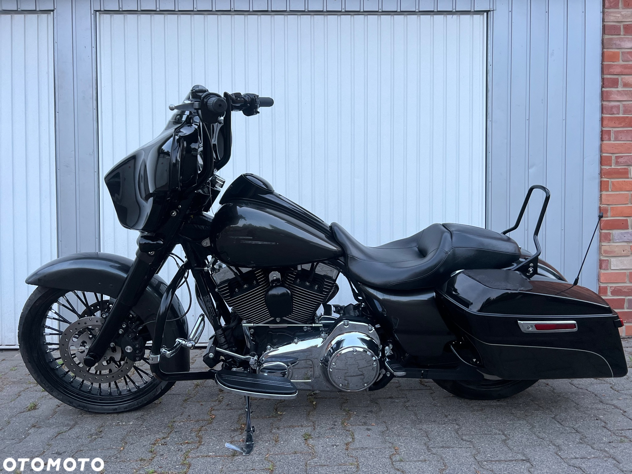 Harley-Davidson Touring Street Glide - 24