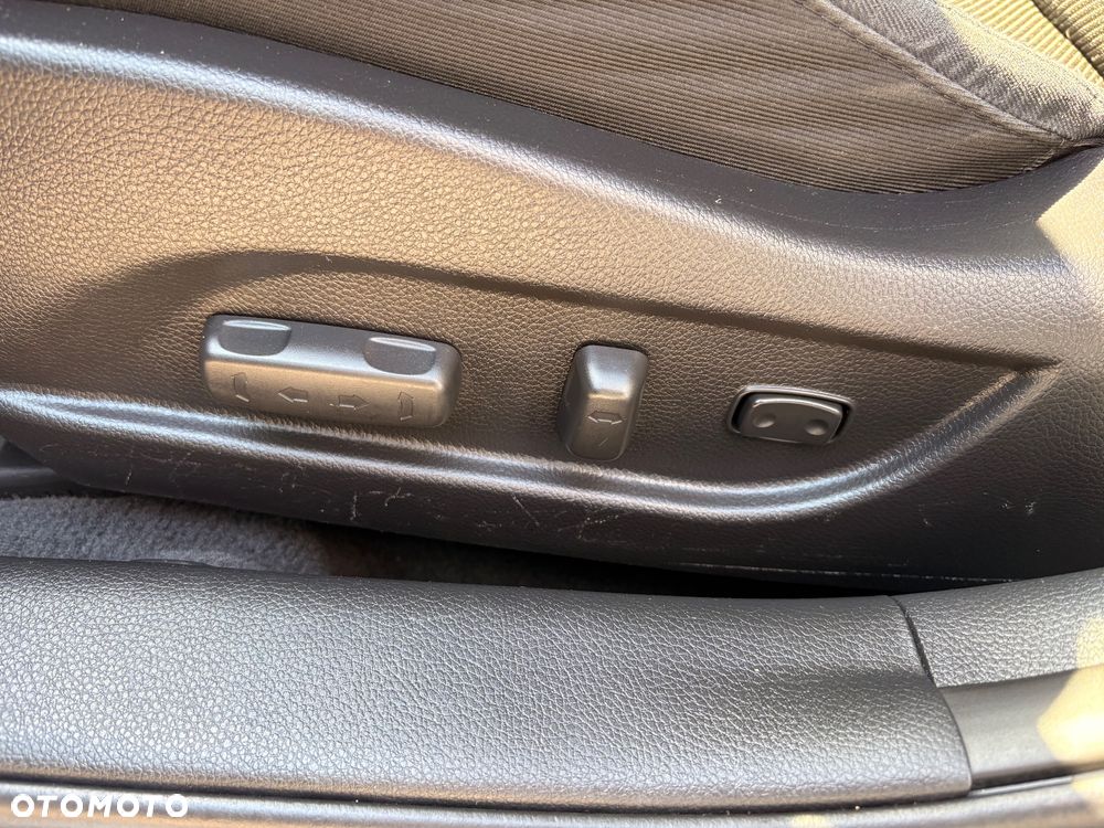 Hyundai i40 2.0 Premium - 27