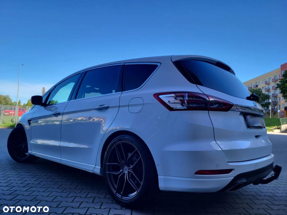Ford S-Max 2.0 TDCi Titanium PowerShift - 21