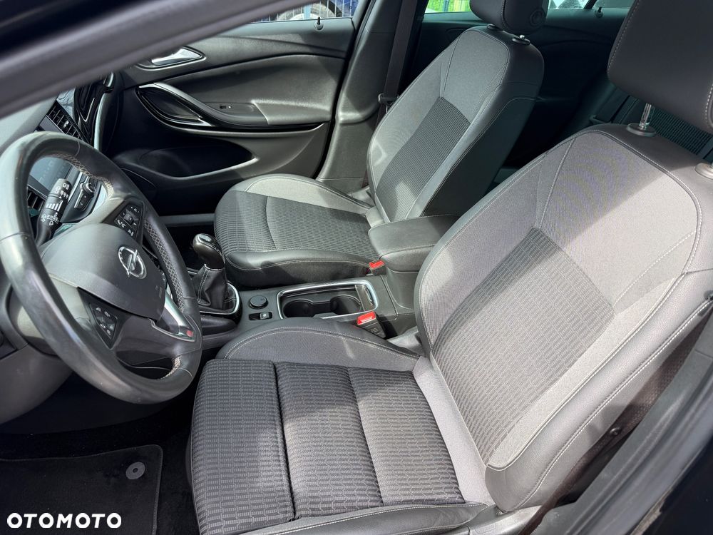 Opel Astra 1.2 Turbo Business Edition - 20