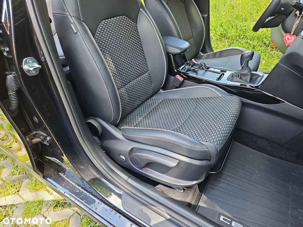 Kia Ceed 1.5 T-GDI Tribute - 28