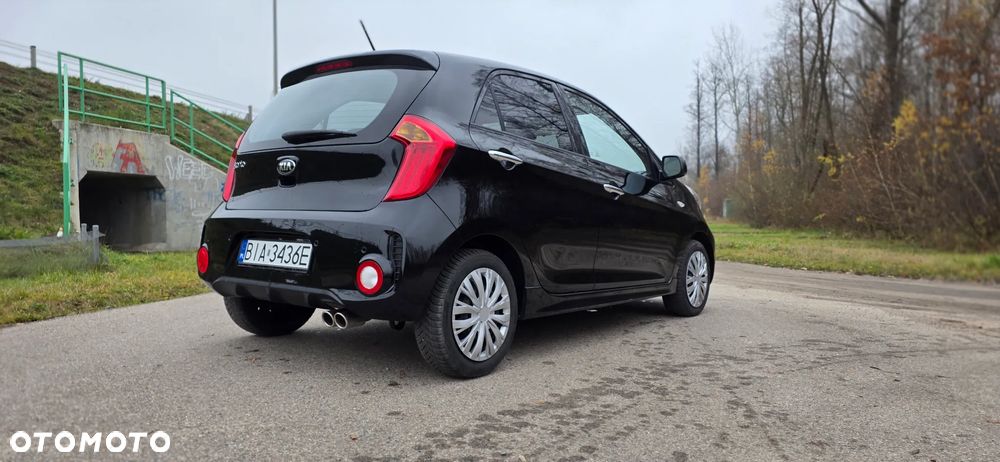 Kia Picanto 1.2 Fifa World Cup Edition - 8