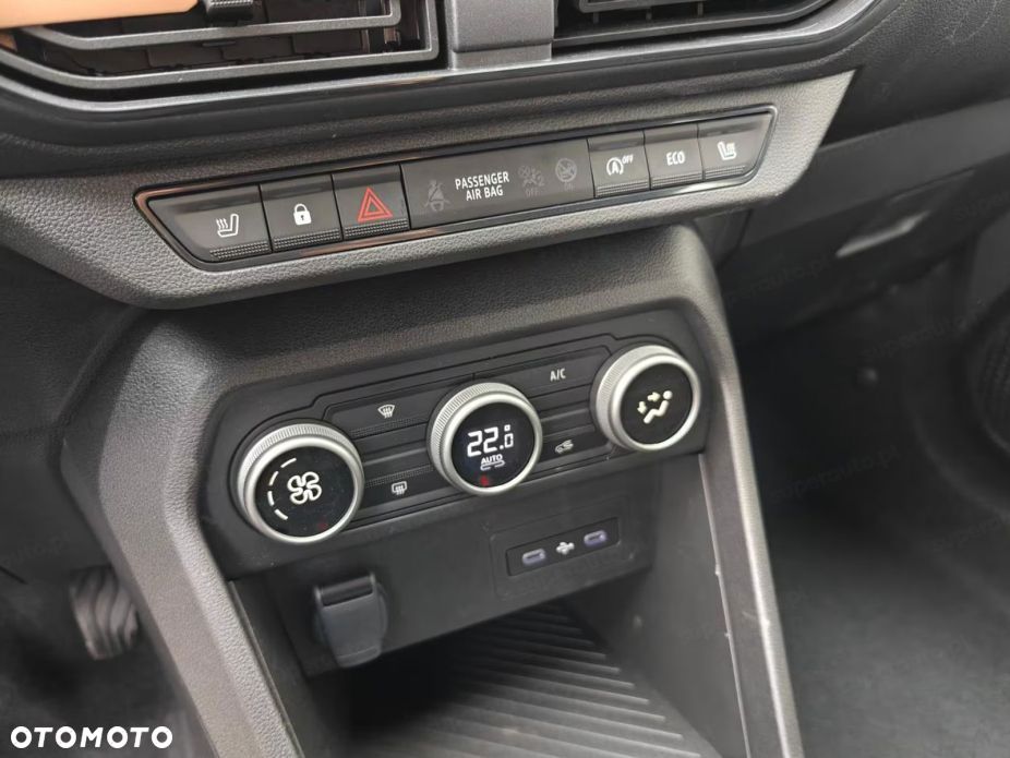 Dacia Sandero - 8