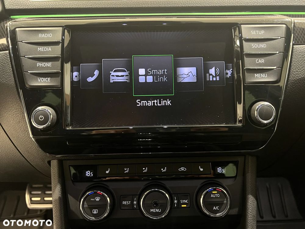 Skoda Superb 2.0 TDI Sportline DSG - 20