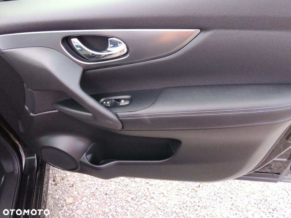 Nissan Qashqai 1.3 DIG-T MHEV N-Connecta - 20