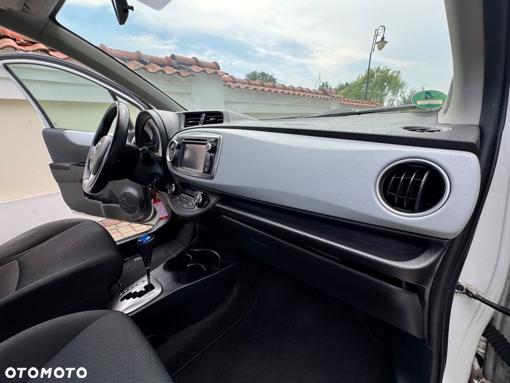 Toyota Yaris - 28
