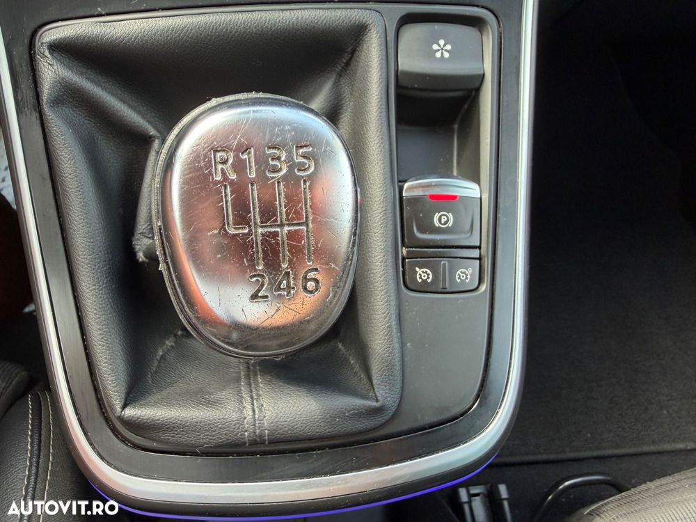 Renault Grand Scenic - 19