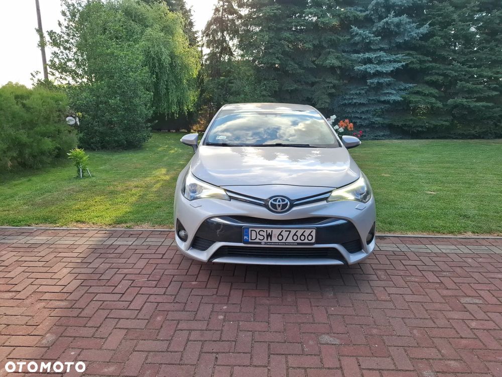 Toyota Avensis 1.8 Prestige - 7