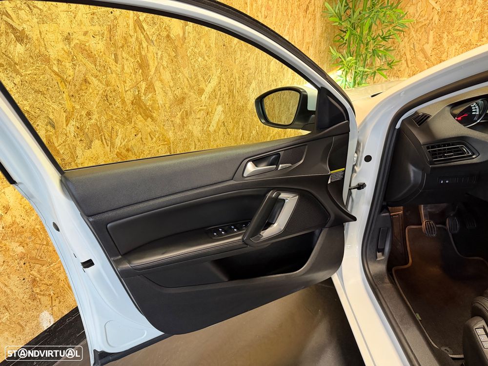 Peugeot 308 130 e-THP Stop & Start Allure - 5