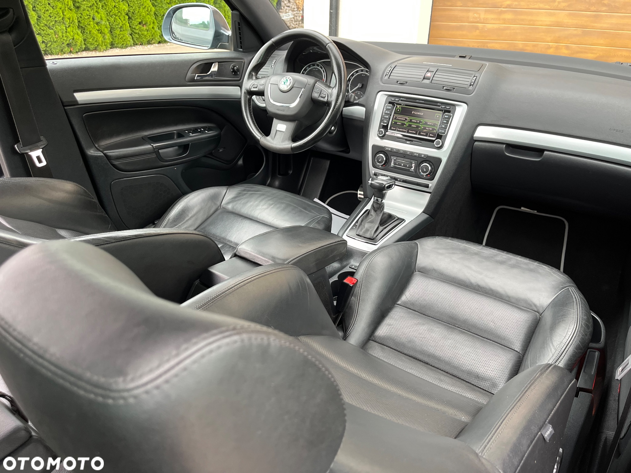 Skoda Octavia Combi 2.0 TDI CR DPF DSG RS - 22