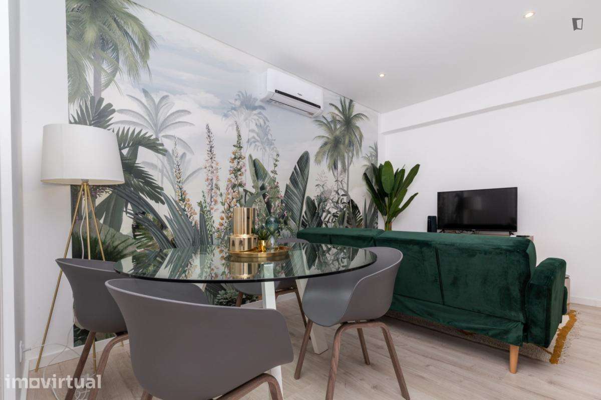 Apartamento com 2 quartos - localizado em Faro - Grande imagem: 2/22