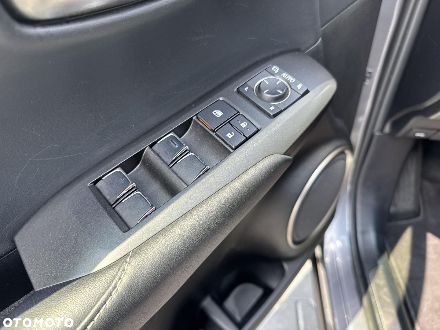 Lexus NX - 24