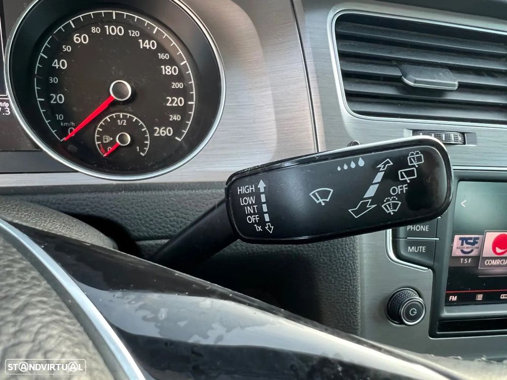 VW Golf 1.6 TDi Highline - 20