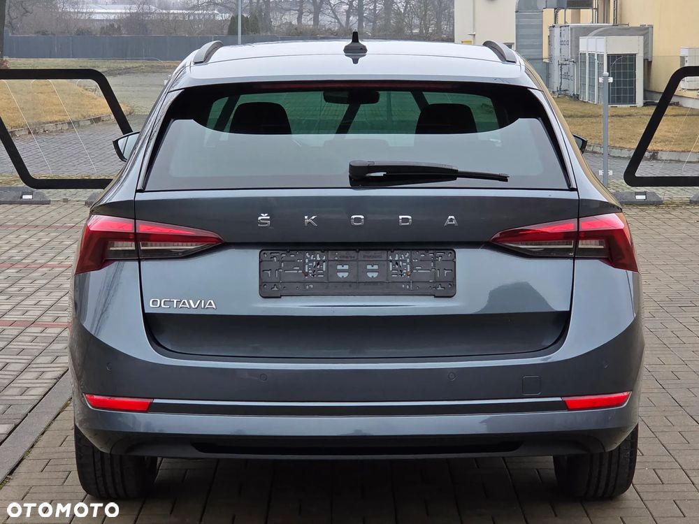 Skoda Octavia 2.0 TDI DSG Edition - 4