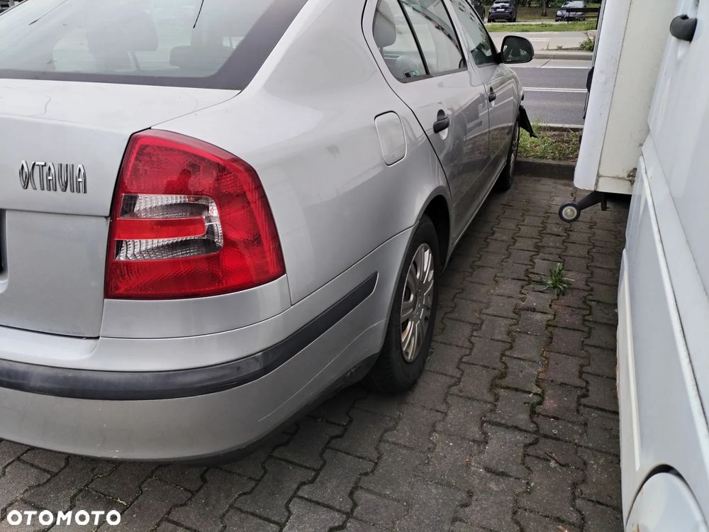 Skoda Octavia 1.6 - 4