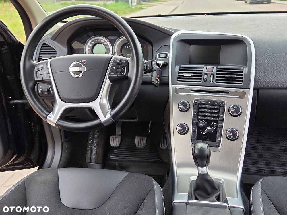 Volvo XC 60 D5 AWD Edition Pro - 26
