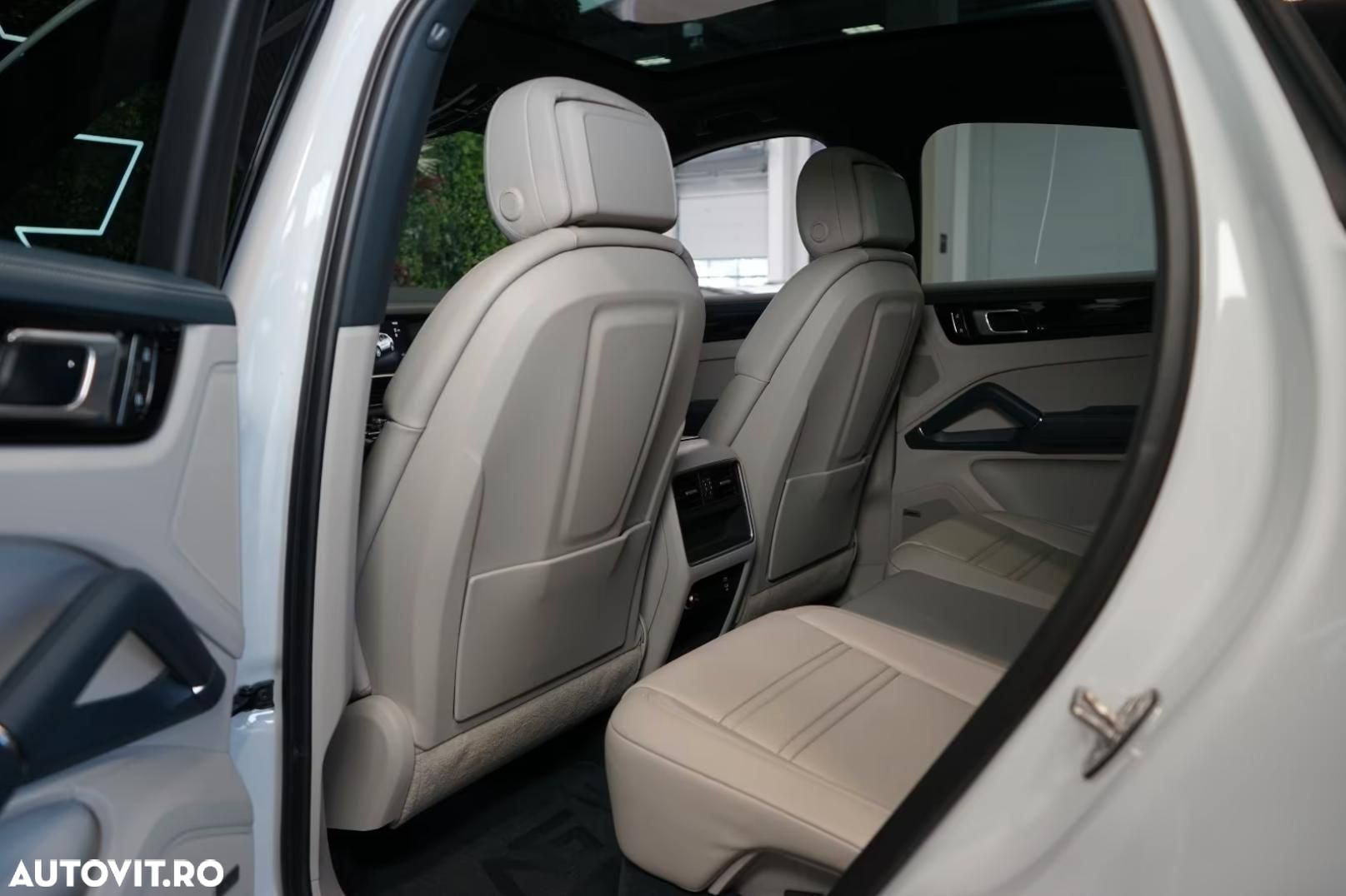 Porsche Cayenne Coupe Tiptronic S - 16