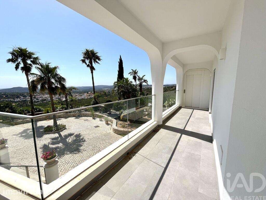Moradia bi-familiar T4 em Santa Bárbara de Nexe - Grande imagem: 5/33