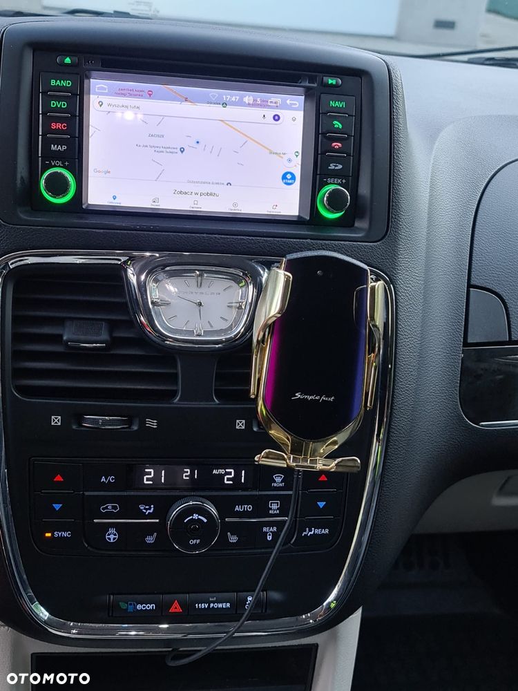 Chrysler Town & Country 3.6 Touring - 11