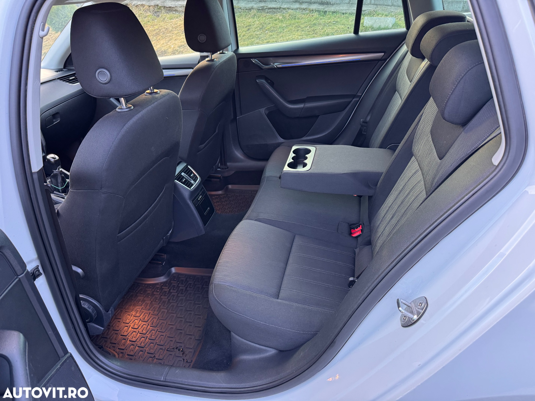 Skoda Octavia Combi Diesel 1.6 TDI Style - 32
