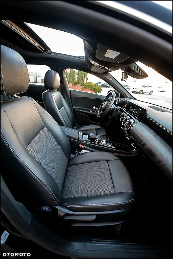 Mercedes-Benz CLA - 30