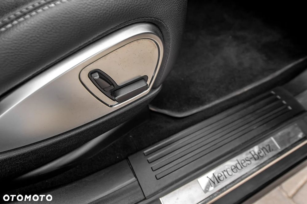Mercedes-Benz Klasa R 350 CDI 4-Matic - 23