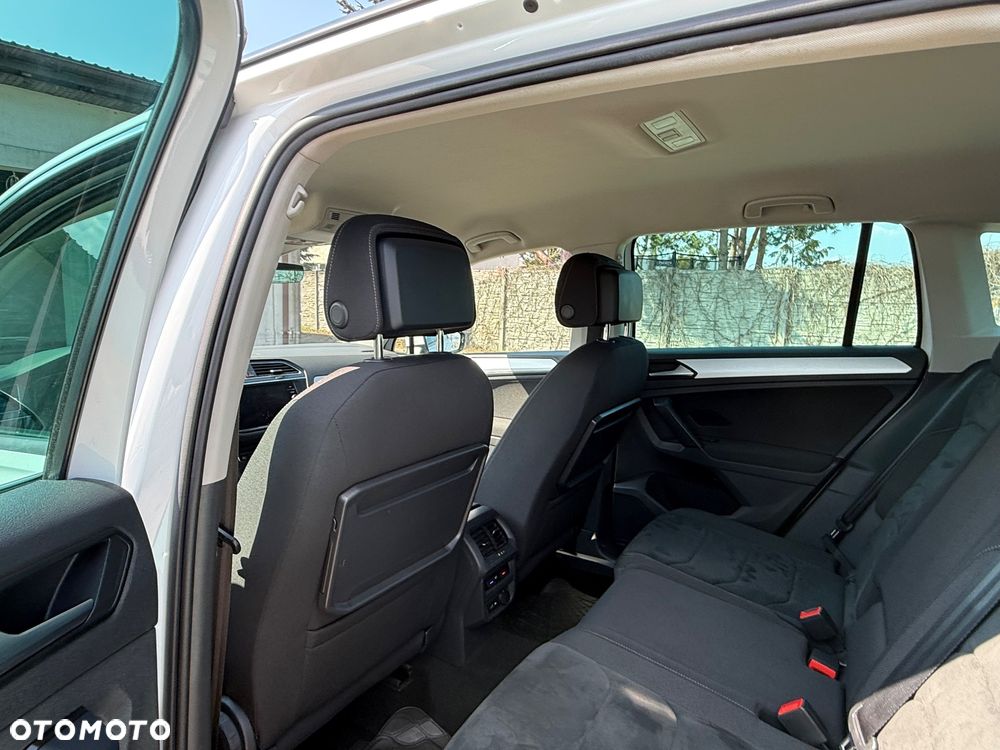Volkswagen Tiguan - 14